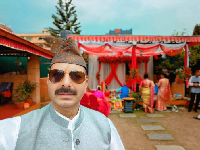 सरकार से 12 बड़े सुधारों की मांग करते पूर्व सैनिक Lt Col RD Bhatt (Retd) का प्रतीकात्मक चित्र